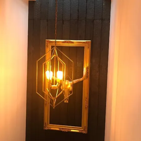 Victoria's House